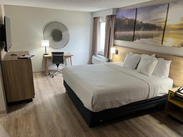 Days Inn By Wyndham Carthage Eksteriør bilde