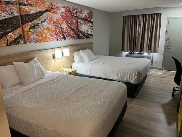 Days Inn By Wyndham Carthage Eksteriør bilde